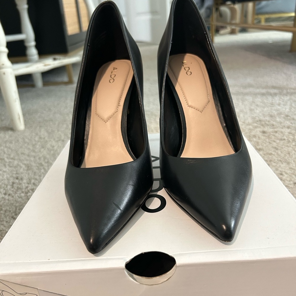 Aldo Tracey-97 black classic stiletto (3.5 inch heel)